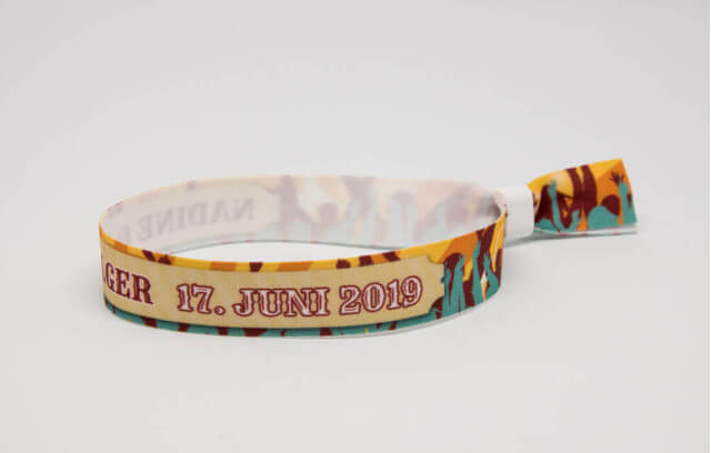 Festivalarmbänder zum Festivalticket Sonne